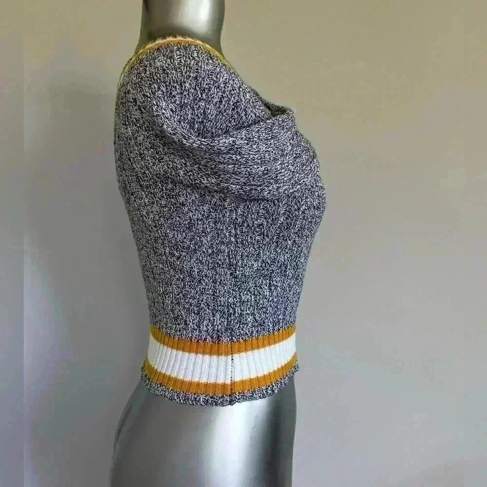 2 for $30 🆕V Neck Crop Sweater - Picture 7 of 16